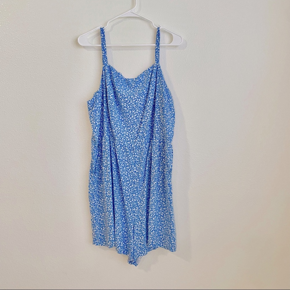 Old Navy Blue Floral Romper Size XXL